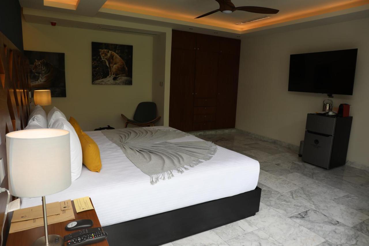 Panther Bay Boutique Hotel 아쿠말 외부 사진
