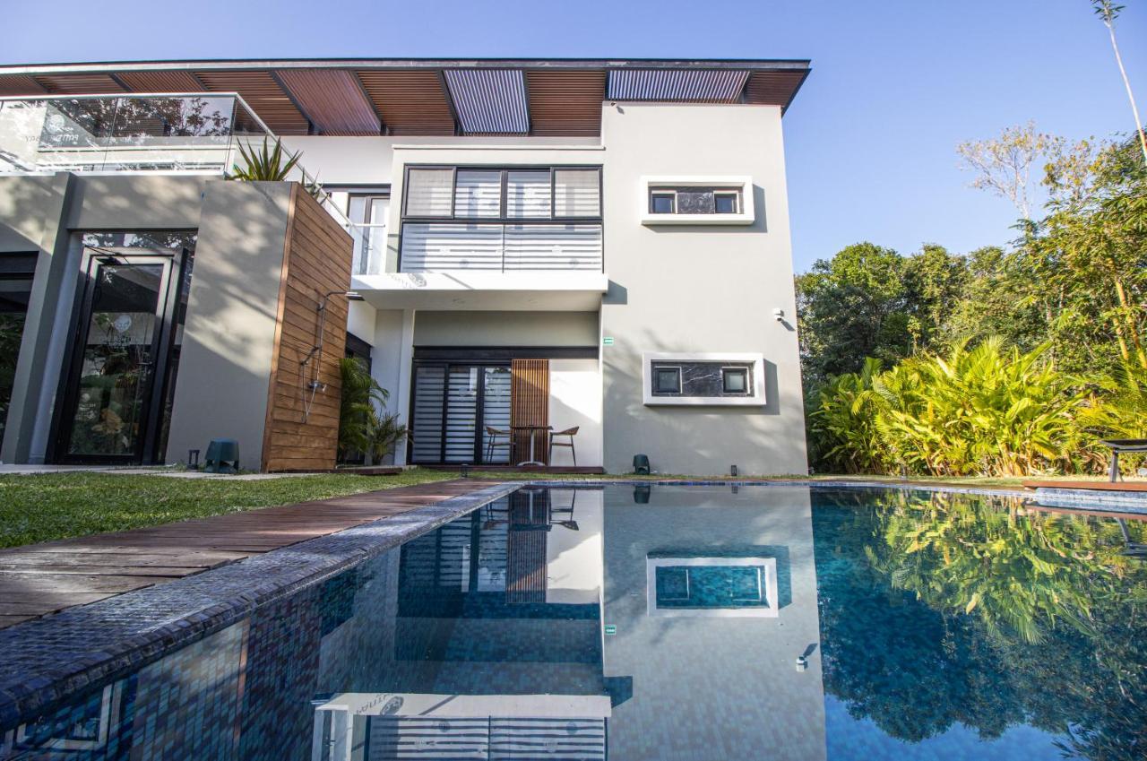 Panther Bay Boutique Hotel 아쿠말 외부 사진